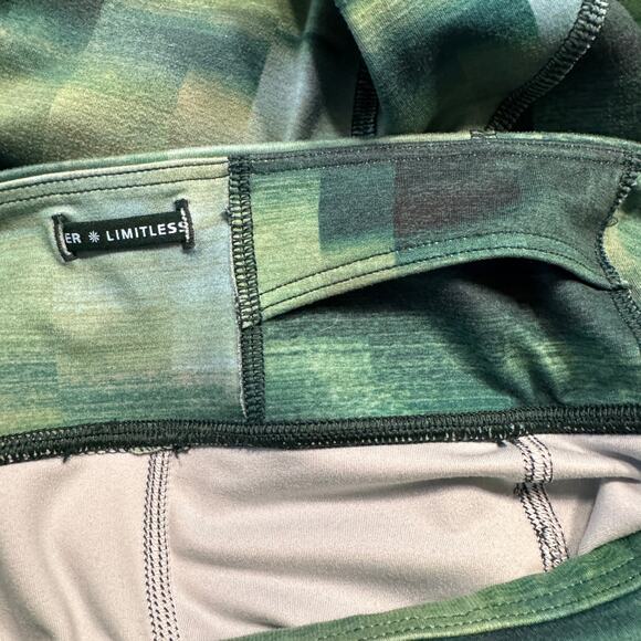 Athleta Girl Youth Girls Small (7) Hi-Rise Stash Your Treasures Tight Leggings - Picture 6 of 9